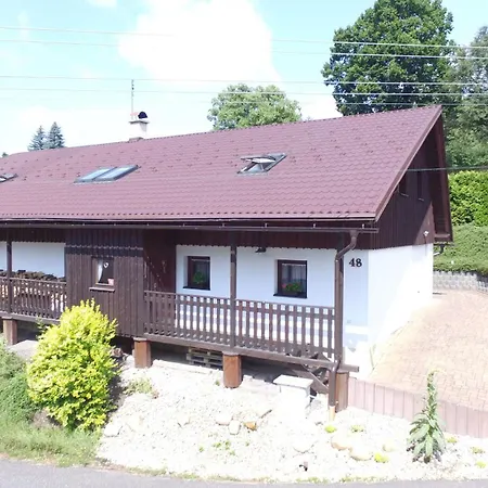 펜션 V Haraticich 야블로네츠나트니소우